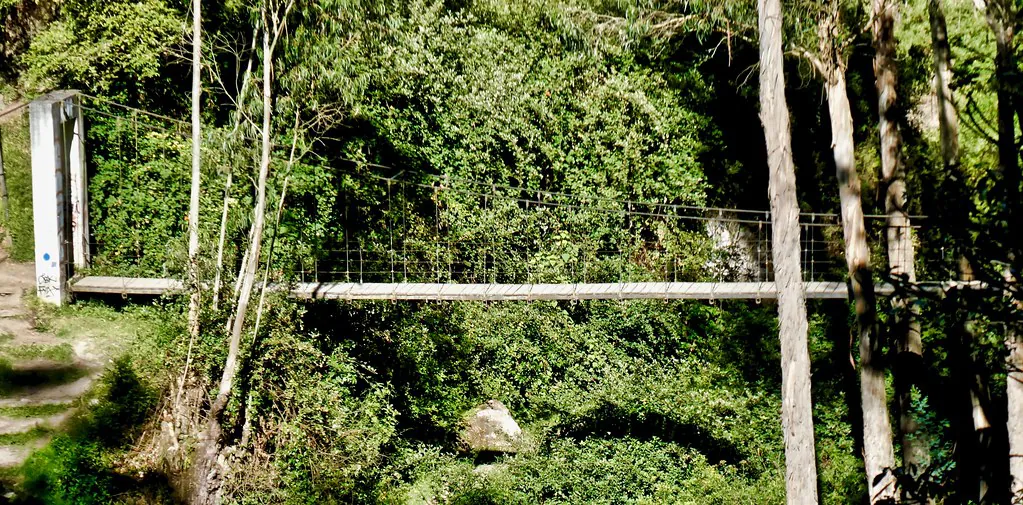 Bridge to Gastronomía cascada de peguche